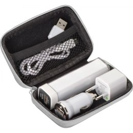 Zestaw podróżny power bank 2200 mAh i wtyczki kolor biały